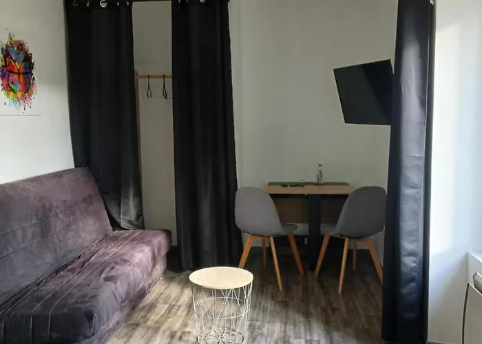 Appartement T2 Meuble - Entree Independante
